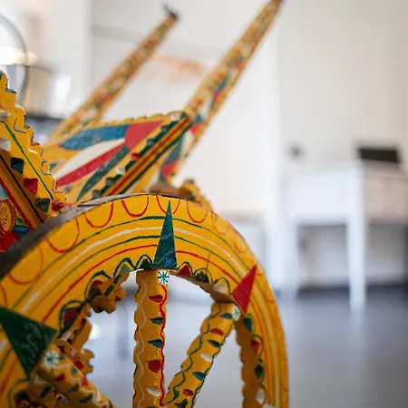 Sicilian לינה וארוחת בוקר 4*